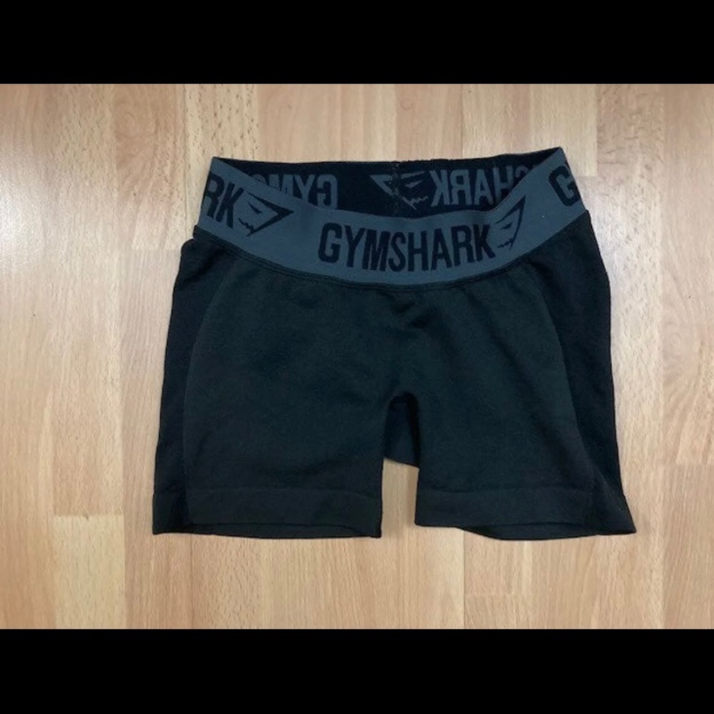 Gymshark Flex Short Size: X-Small Color: Black - … - image 3